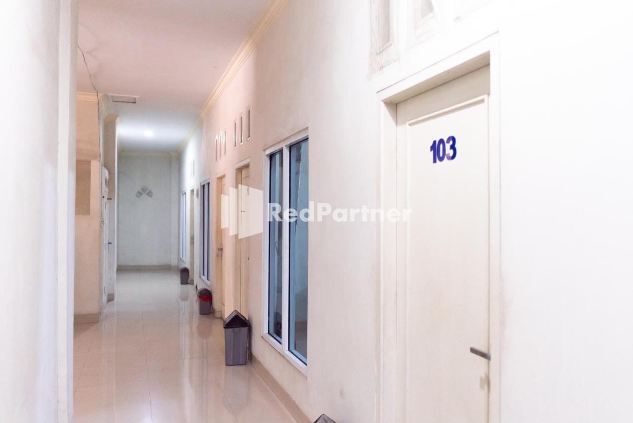 Wisma Aini Syariah RedPartner Bandar Lampung Bagian luar foto